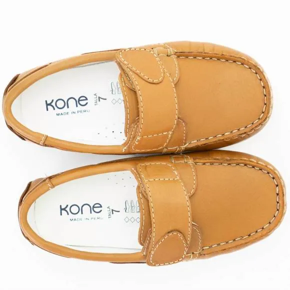 NEW KONE kid's velcro loafers in natural leather