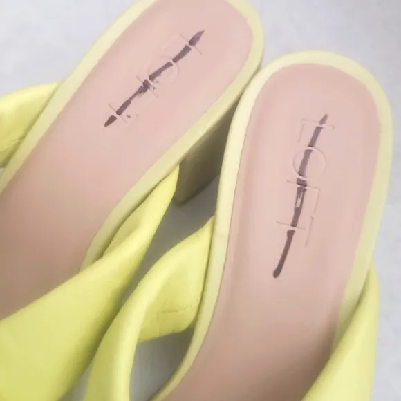 NEW! LOFT Puffed Twist Leather Slide On Open Toe Sandals 6.5.