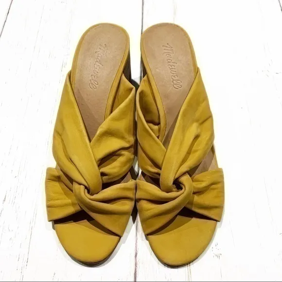 NEW Madewell criss cross golden yellow sandals mules size 8. J0145