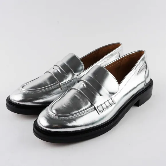 New MADEWELL The Vernon Loafer in Silver Mirror