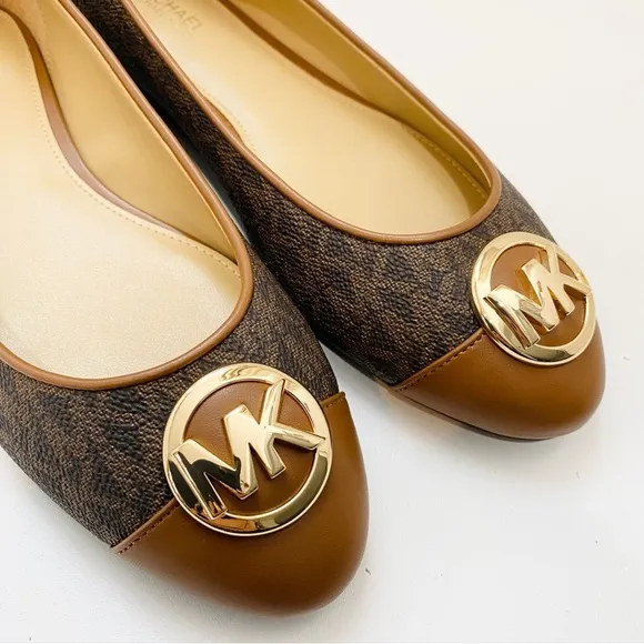NEW MICHAEL Michael Kors flats