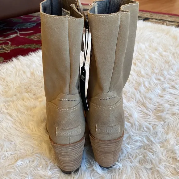 New Sorel tan suede leather After Hours Mid boot 10.5