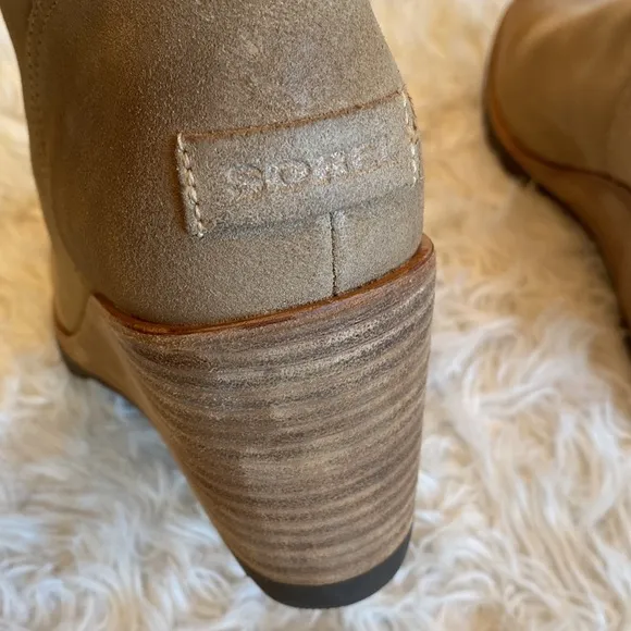 New Sorel tan suede leather After Hours Mid boot 10.5