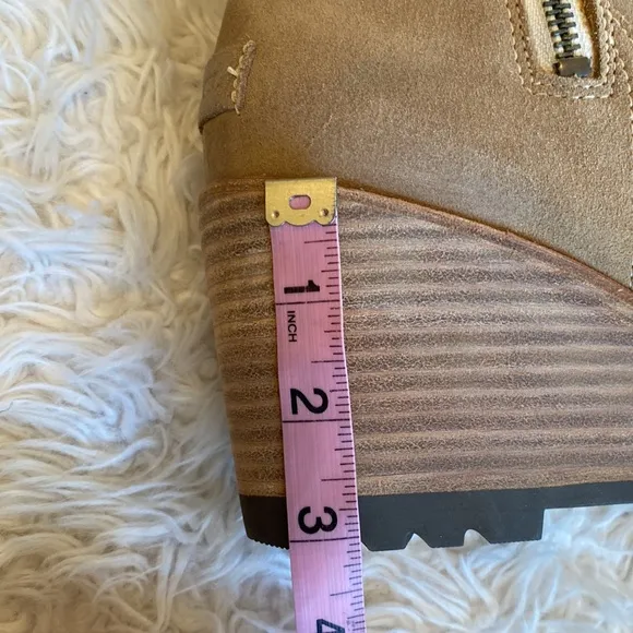 New Sorel tan suede leather After Hours Mid boot 10.5