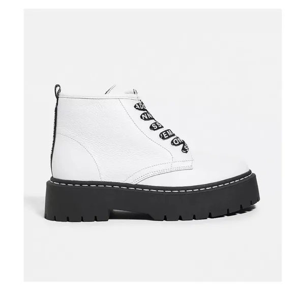 New! STEVE MADDEN “Vlais” Chunky Lace-Up Leather Platform Boots