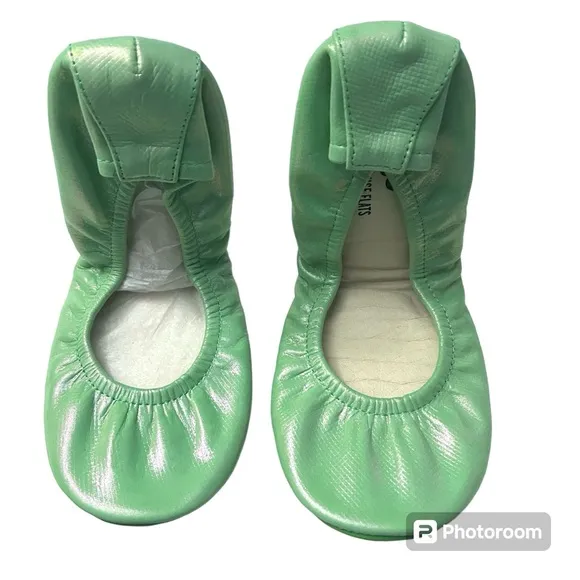 NEW Storehouse Flats Foldable Leather Ballet Flats in Sour Apple Taffy - Size 7