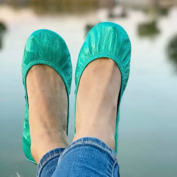 NEW Storehouse Flats Seaside Foil Seafoam Green Foldable Leather Flats - Size 7