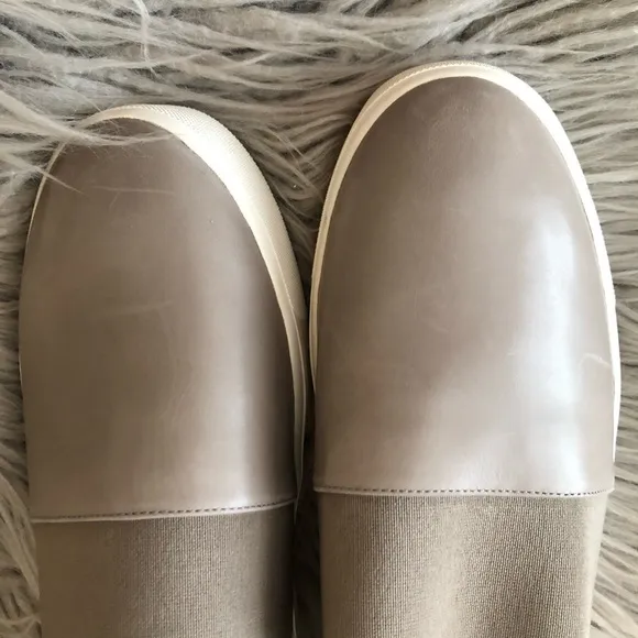 NEW Vince Corbin slip on gray leather sneakers