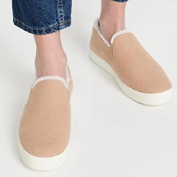 NEW Vince Women’s Blair Lamb Shearling Slip-On Sneakers size 11 Light Taupe