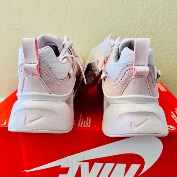 NEW! Women's Nike RYZ 365 II Light Pink Sneakers