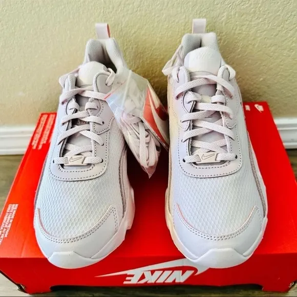 NEW! Women's Nike RYZ 365 II Light Pink Sneakers