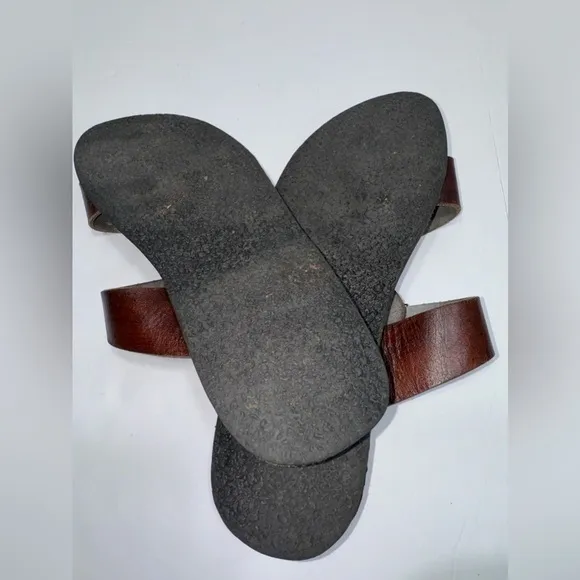 Ngaye Sandals: Brown S-Slide unisex