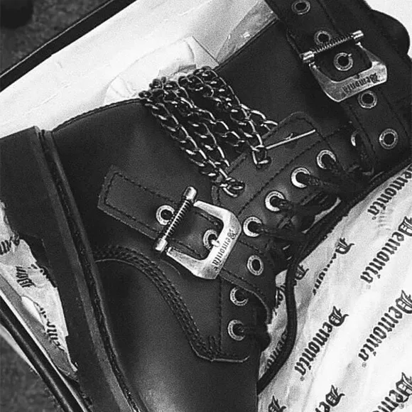 NIB DEMONIA Death Row Silver Chain Combat Boots [Bolt-250]