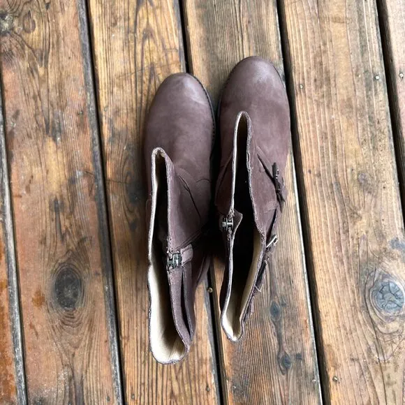 NIB Eileen Fisher Leather Mocha Booties with Side Zip Closure in Women's 11M