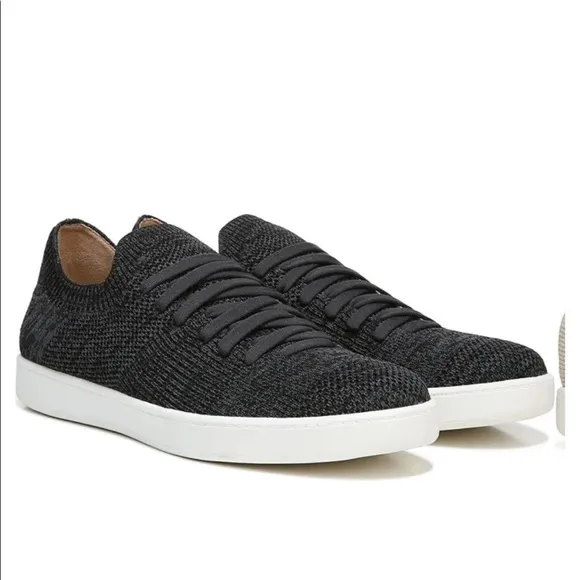 NIB LIFESTRIDE Women’s Esme 2 Sneaker