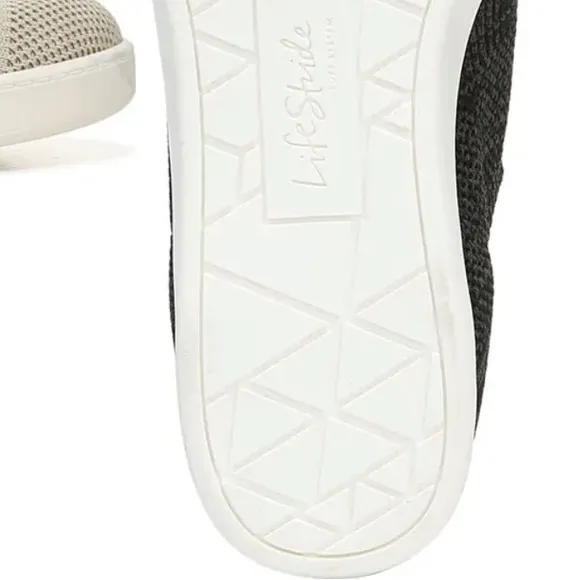 NIB LIFESTRIDE Women’s Esme 2 Sneaker