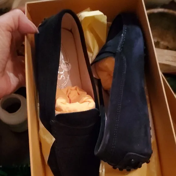 Nib Tod's Navy Suede Driving Loafers
