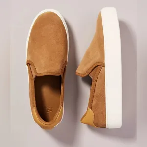 NIB UGG Women’s CAHLVAN Sneaker, New,  Chestnut Suede, Size 6 NWT