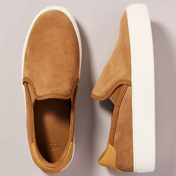 NIB UGG Women’s CAHLVAN Sneaker, New,  Chestnut Suede, Size 6 NWT