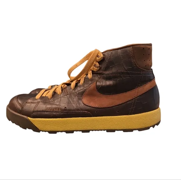 NIKE ACG AIR BLAZER MID &quot;DARK CIDER&quot;. SIZE 12.