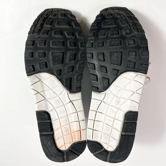 Nike Air Max I Sneakers White, Black and Green Size 9.5