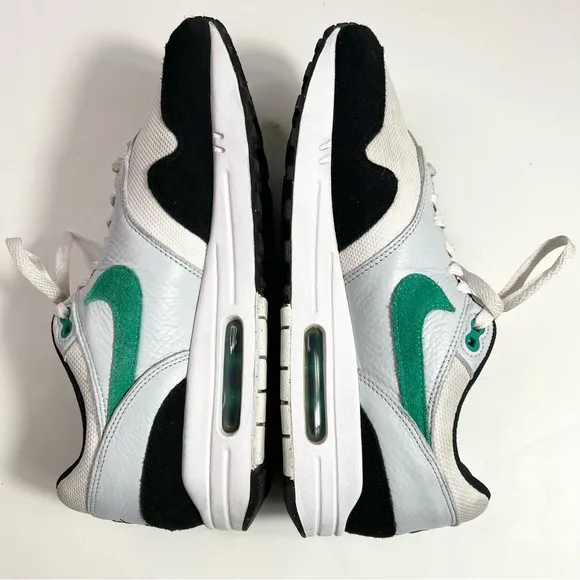 Nike Air Max I Sneakers White, Black and Green Size 9.5