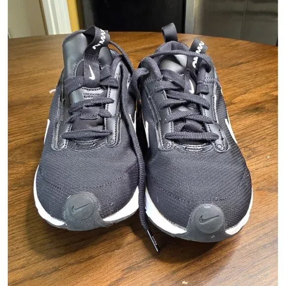 Nike Air Max Intrlk Lite Black &amp; White Women Sneakers Size 7