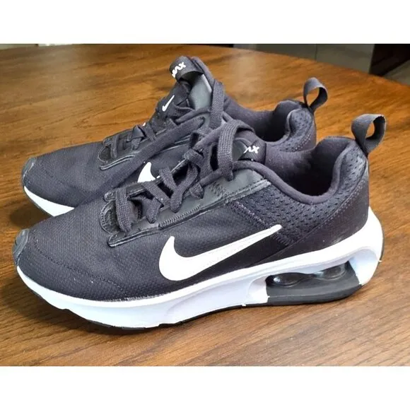Nike Air Max Intrlk Lite Black &amp; White Women Sneakers Size 7