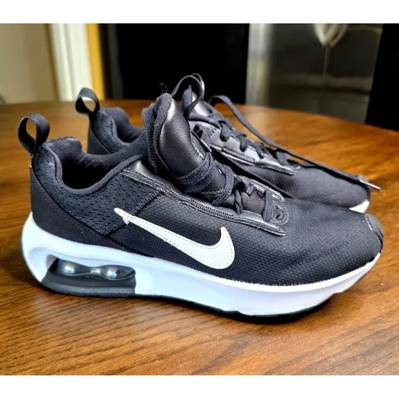 Nike Air Max Intrlk Lite Black &amp; White Women Sneakers Size 7