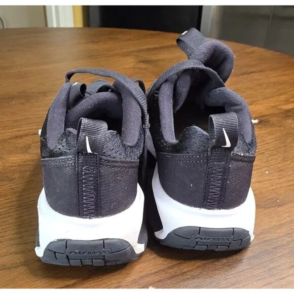 Nike Air Max Intrlk Lite Black &amp; White Women Sneakers Size 7
