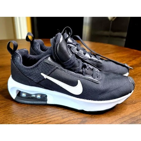 Nike Air Max Intrlk Lite Black &amp; White Women Sneakers Size 7