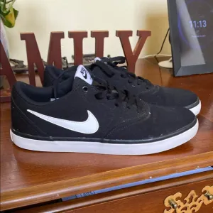 Nike Black and White Skateboarding Sneakers. SB Check