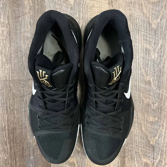 Nike Kyrie 3 BHM Black History Month
