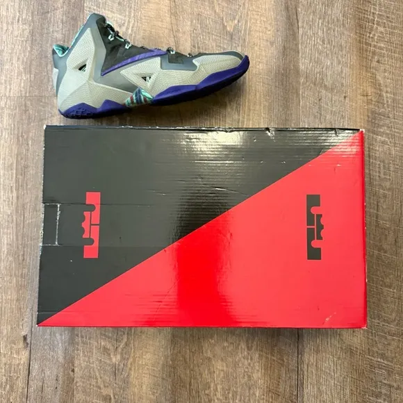 Nike LeBron 11 XI Terracotta Warrior Grey