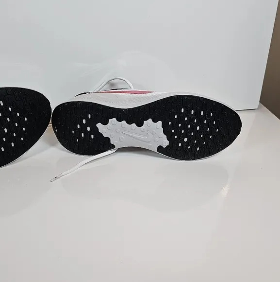 Nike Men's Revolution 7 Running Sneakers Gymshoes Size 9.5