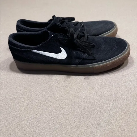 Nike SB Zoom Janoski RM Mens Size 9.5 Black Gum AQ7475-003 Dunk