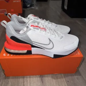 Nike Size 12 Men Air Max Alpha Trainer 6 Light Smoke Grey White Black