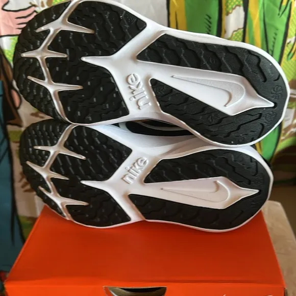 Nike Star Runner 4 Black Sneakers