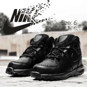 Nike Toddler Kids Manoa Leather &quot;Triple Black&quot; Sneakers