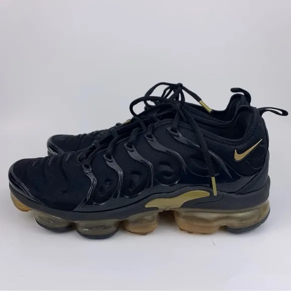 Nike Vapormax Plus Metallic Gold Black Laced Athletic Running Sneakers Size 9.5