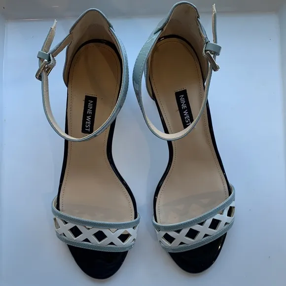 Nine West Paisley Open Toe Blue Patent Leather Block Heel Sandals
