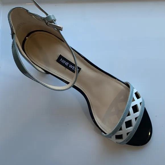 Nine West Paisley Open Toe Blue Patent Leather Block Heel Sandals