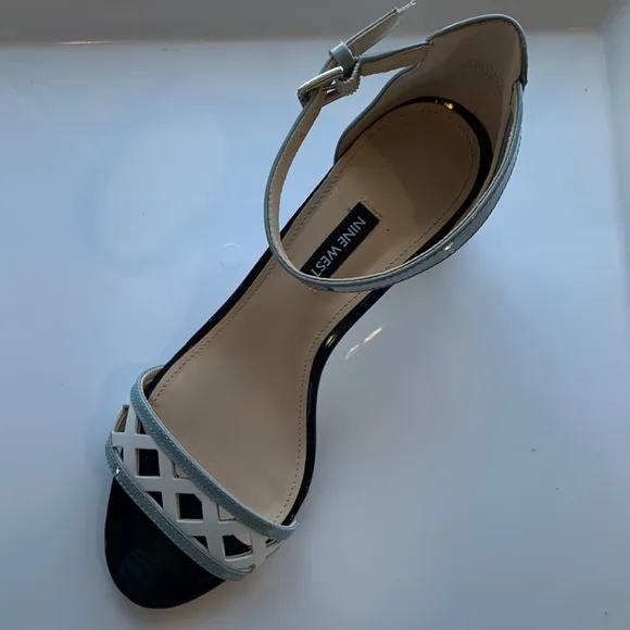 Nine West Paisley Open Toe Blue Patent Leather Block Heel Sandals