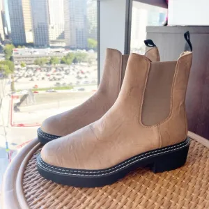 Nordstrom Lisa Vicky Pub Tan Lug Sole Platform Chunky 90's Ankle Boots Size 10
