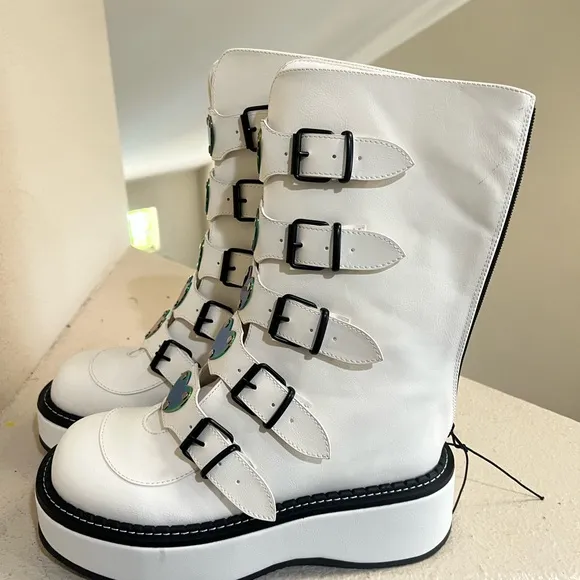 NWNT EMILY 330 WHITE MATTE 2&quot; PLATFORM MID CALF HEART COMBAT PUNK BOOTS size 11