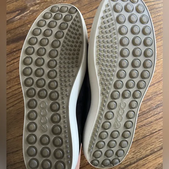 NWOB ECCO Soft 7 Men's Nubuck Sneaker, Size: 7