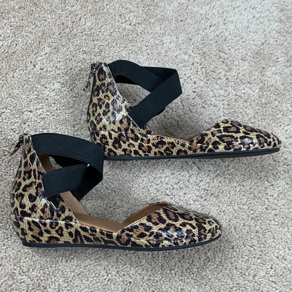 NWOT Gentle Souls by Kenneth Cole NOA leopard print flats sz 7