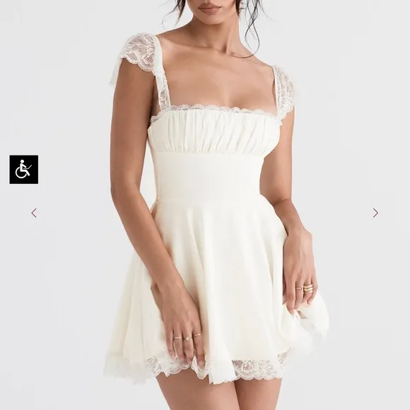 NWOT House of CB Kaia Dress M