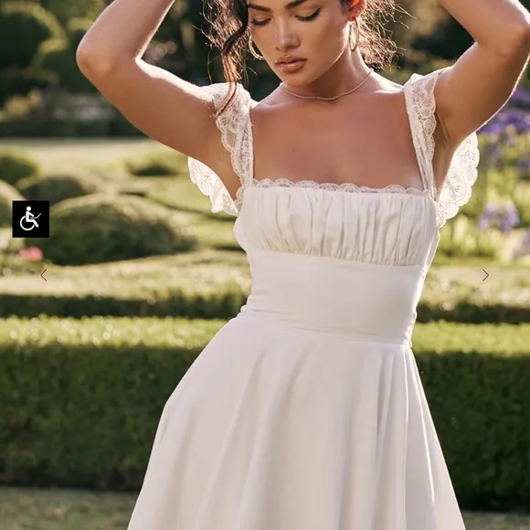 NWOT House of CB Kaia Dress M