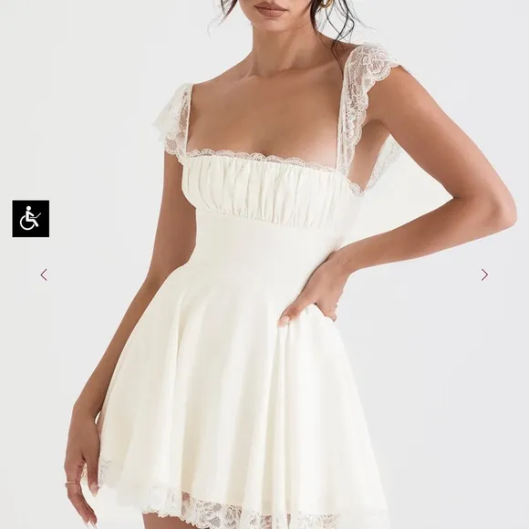 NWOT House of CB Kaia Dress M